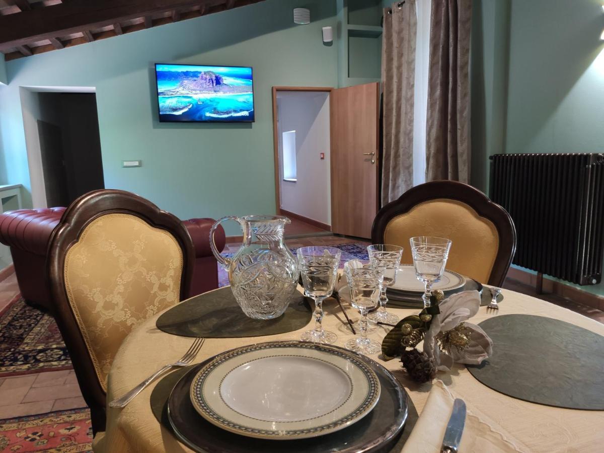 Villa La Nussa 카폴로나 외부 사진